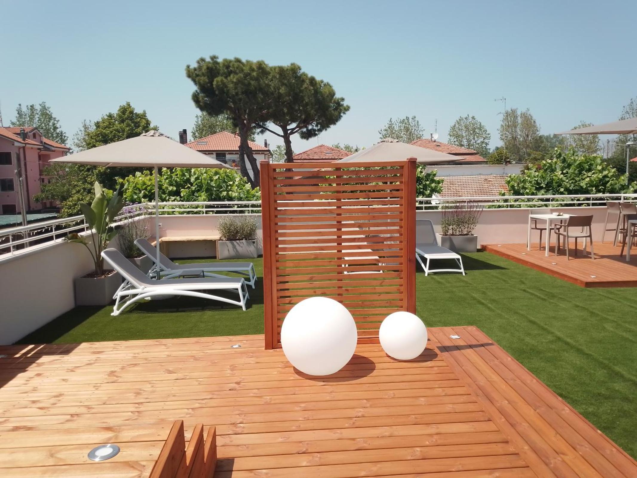 Solarium e terrazza panoramica · Villa Elia Suite Room
